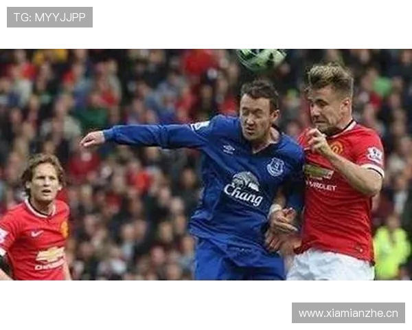 曼联边路打不开、中路难突破，空间利用问题已明显制约进攻表现